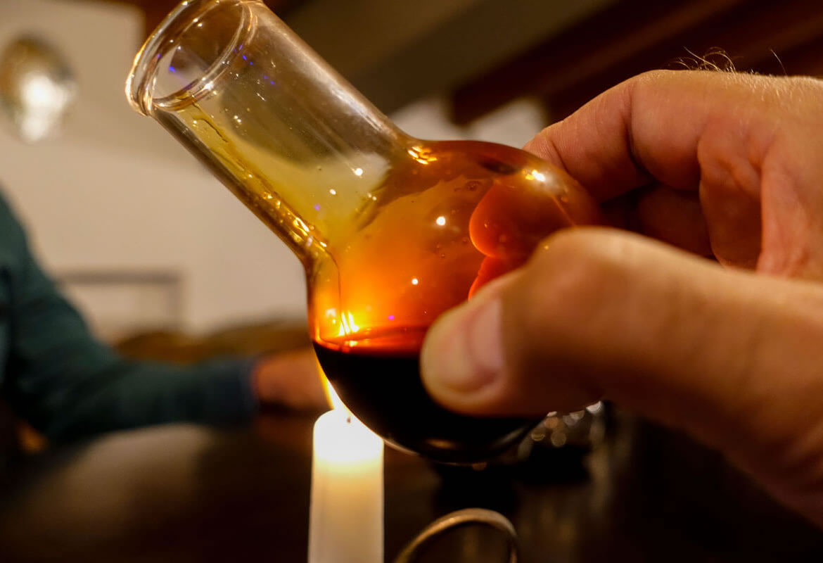 vinegar-tasting-visit-in-acetaia