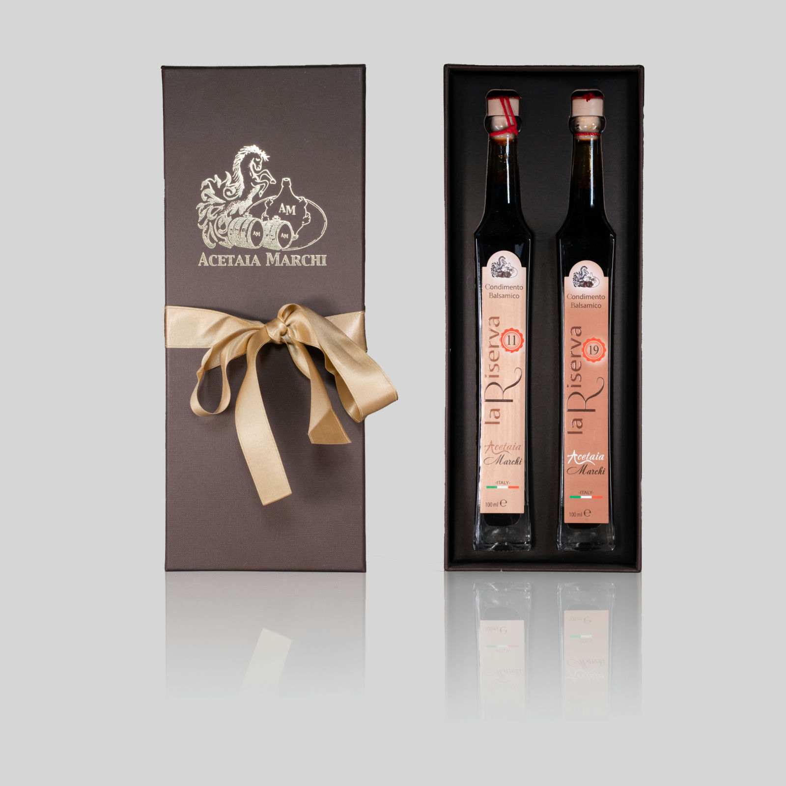 Elegante confezione con Condimenti Balsamici Riserva 11 & Riserva 19