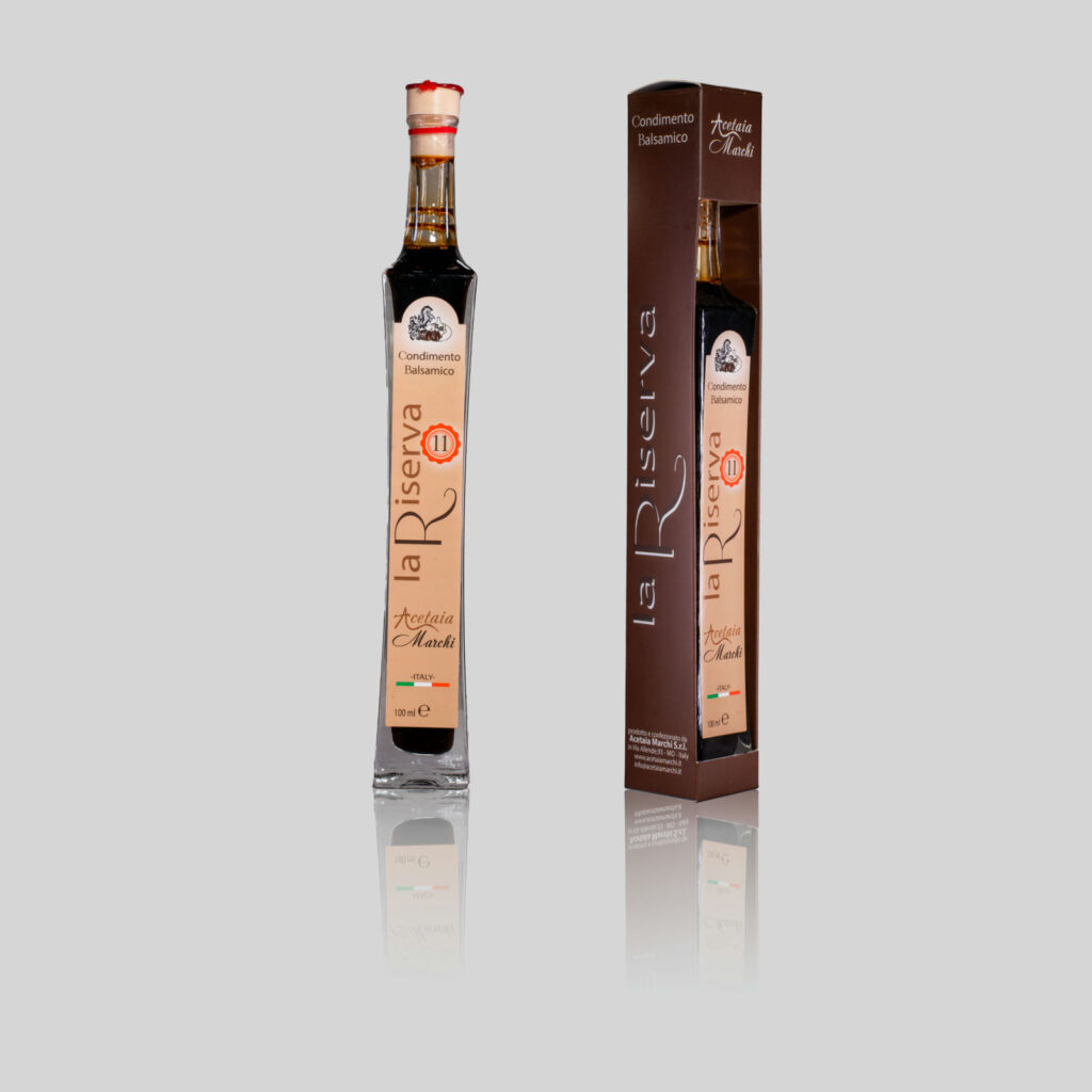 Condimento balsamico a base di Mosto di uva Cotto e Aceto di Vino "La riserva11"