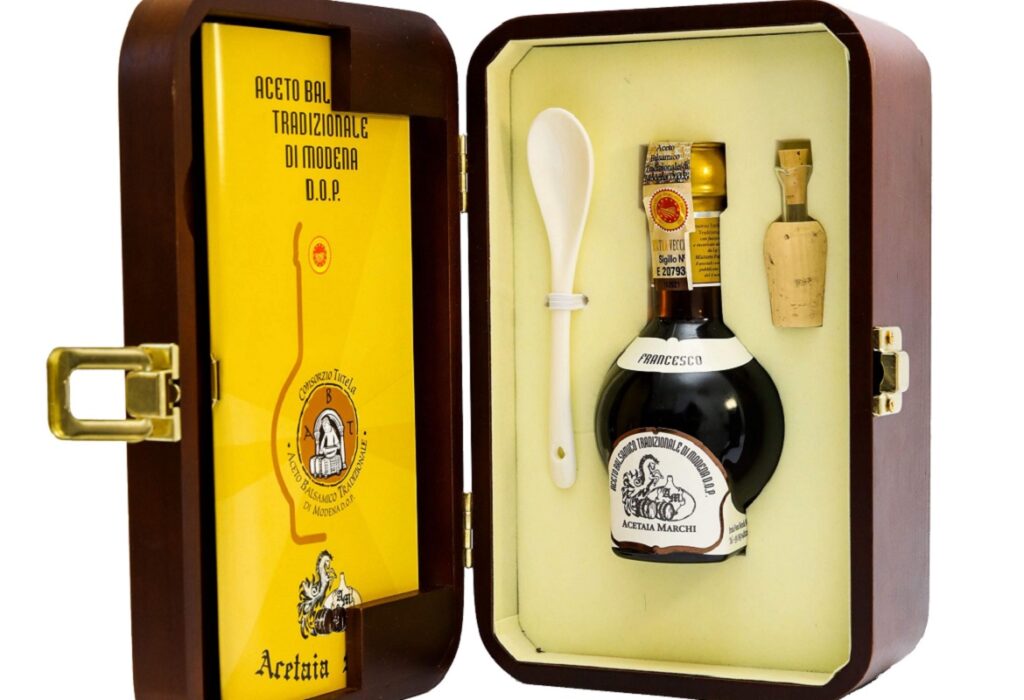 idea regalo per appassionati di cucina Aceto Balsamico tradizionale di Modena D.O.P.