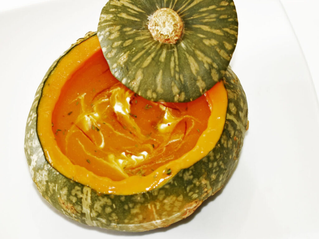 Crema di zucca con crema di parmigiano e gocce di aceto balsamico